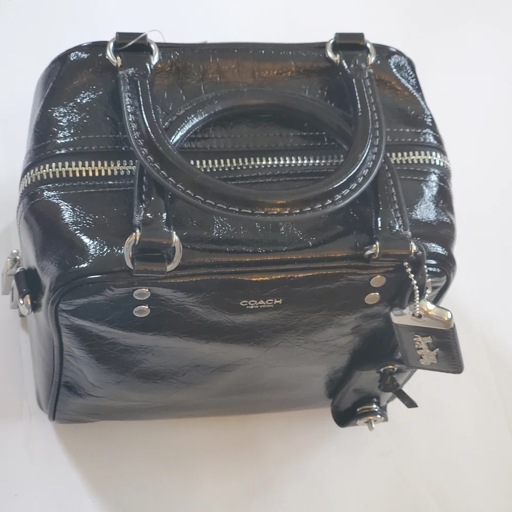 Coach Cube Rogue Bag Black Glazed Leather NWT - Picture 4 of 10